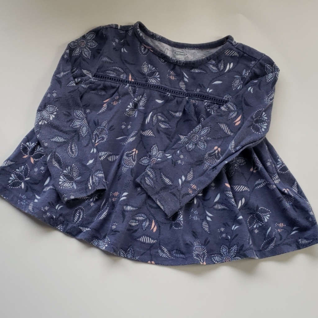 Old Navy Long Sleeve Flowy Tshirt Size 2t